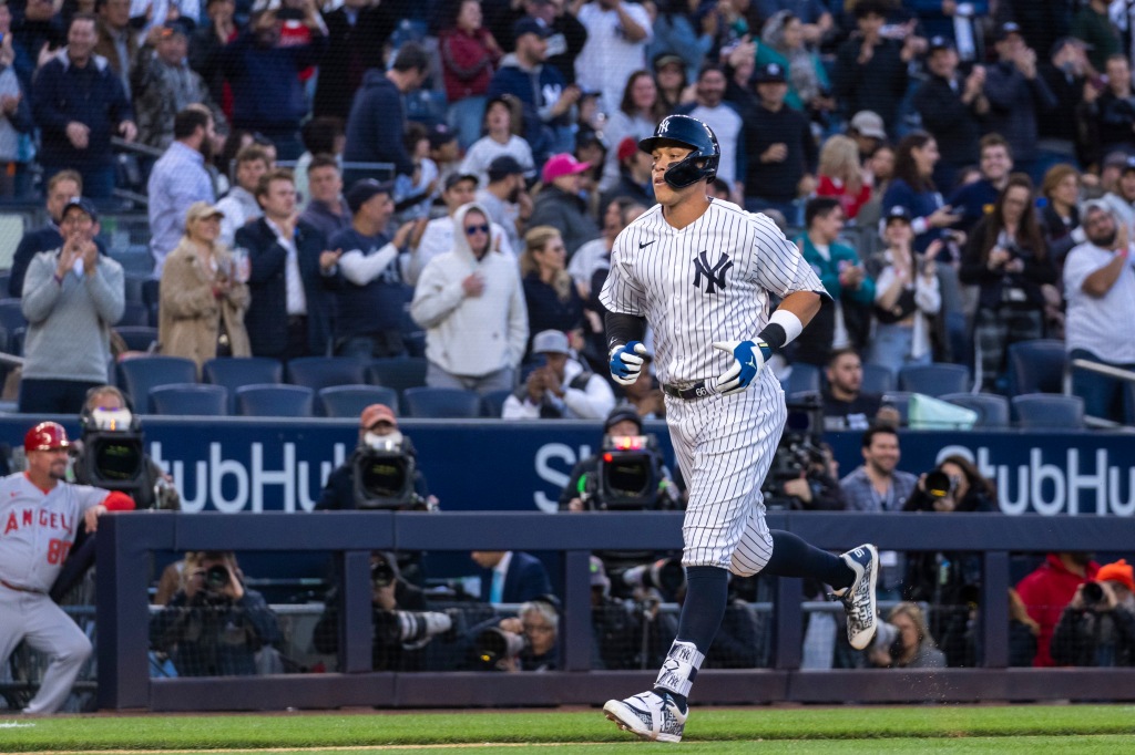 Aaron Judge rounded the bases after hitting a two-run home run