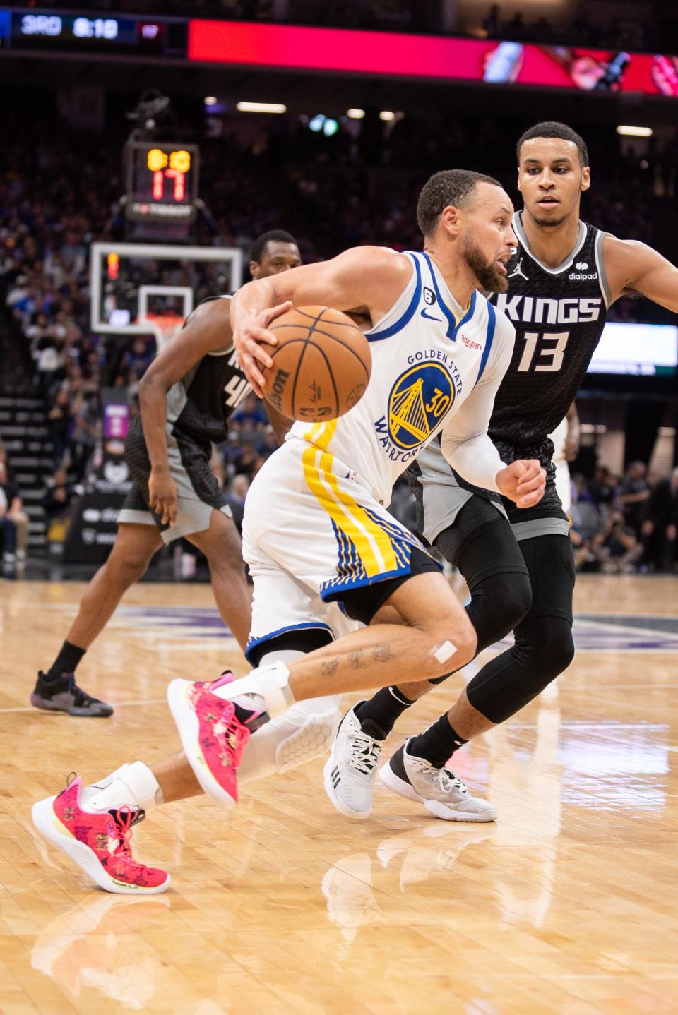 The Steve Curry Warriors - who have won four NBA Finals since 2015 - take on the Sacramento Kings - who are in their first playoff game since 2006 - in the first round.